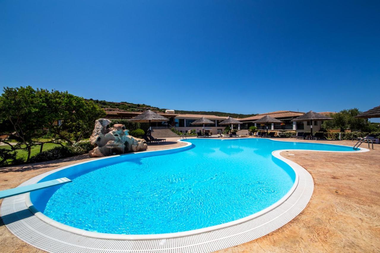 Hotel Costa Caddu San Teodoro  Exterior photo